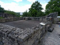 Küchenraum am Haupteingang des Haupthauses.